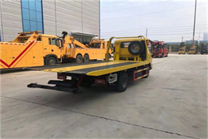 郾城非事故拖车